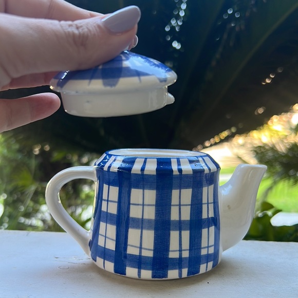 Vintage Single Teacup and Pot - Picture 11 of 16